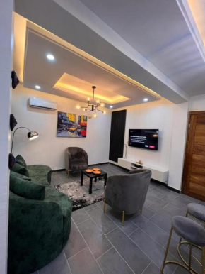 Luxury 2 bedroom flat with pool at kingsland Lekki